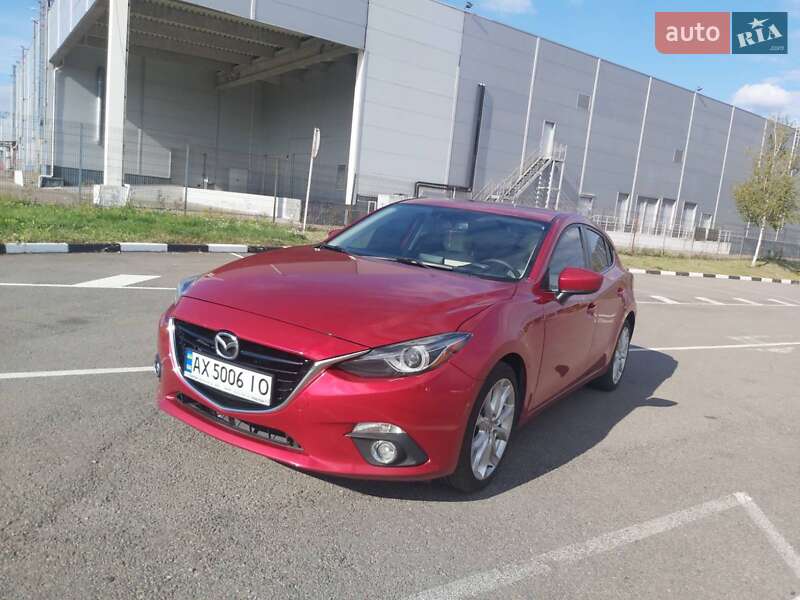 Хетчбек Mazda 3 2015 в Луцьку
