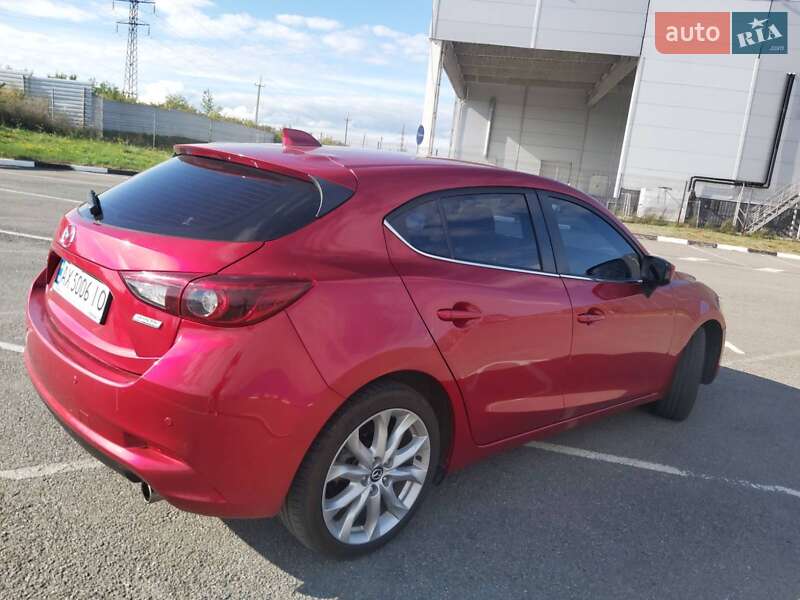 Хетчбек Mazda 3 2015 в Луцьку