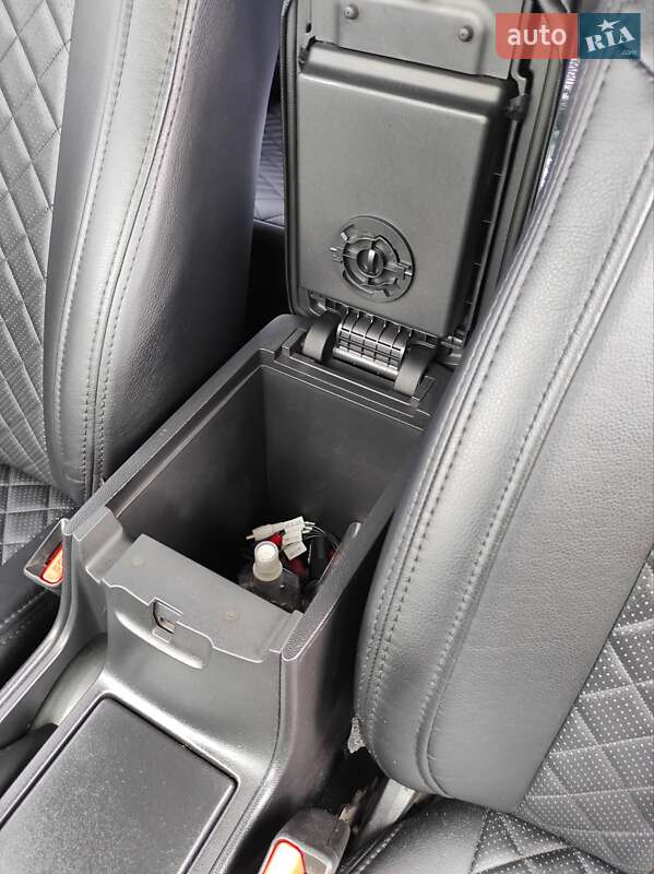 Седан Mazda 3 2008 в Кривом Роге