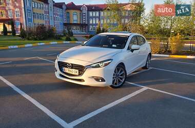 Mazda 3 2016