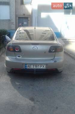 Седан Mazda 3 2004 в Нетешине
