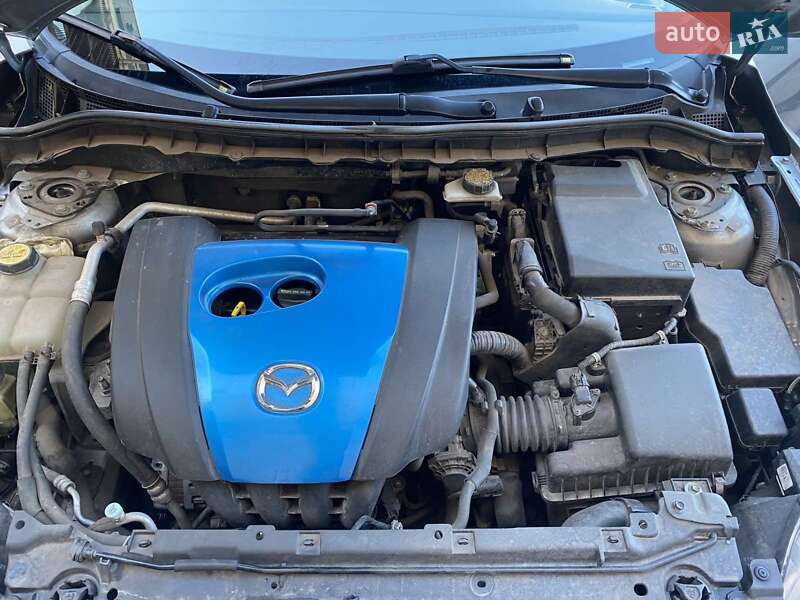 Седан Mazda 3 2012 в Кривом Роге фото 5 Седан Mazda 3 2012 в Кривом Роге
