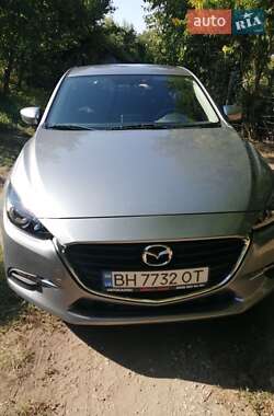 Mazda 3 2016