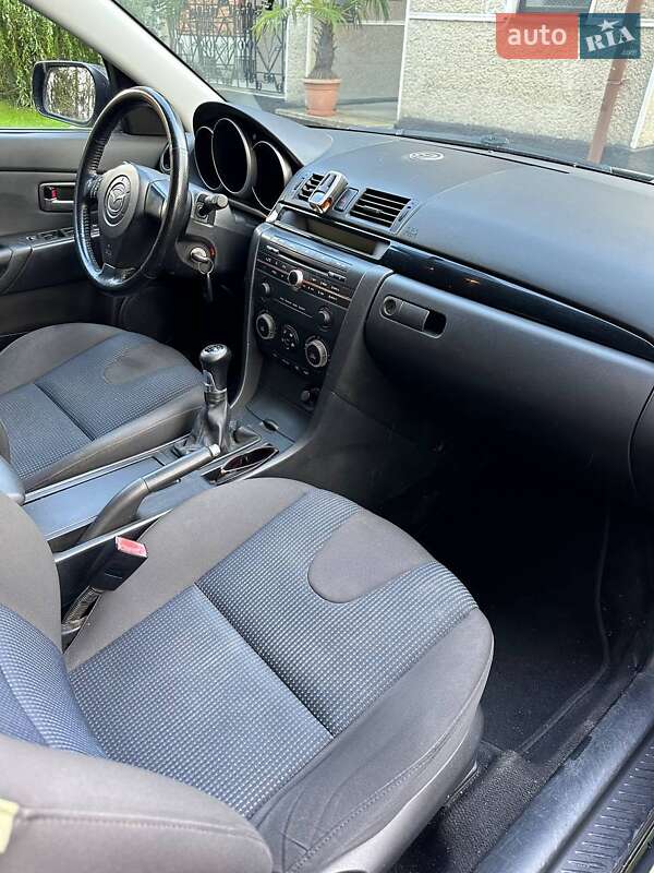 Хетчбек Mazda 3 2004 в Косові
