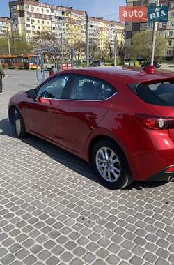 Хэтчбек Mazda 3 2014 в Днепре