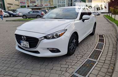 Хэтчбек Mazda 3 2017 в 