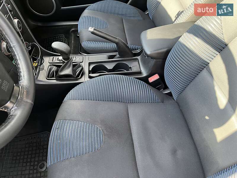 Седан Mazda 3 2005 в Одесі