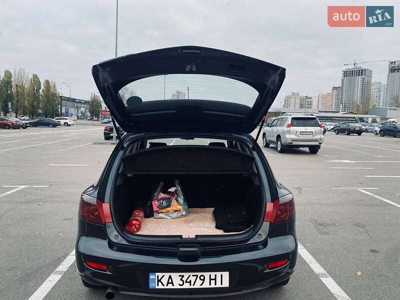 Хэтчбек Mazda 3 2004 в Киеве
