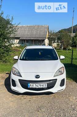 Седан Mazda 3 2013 в Киеве