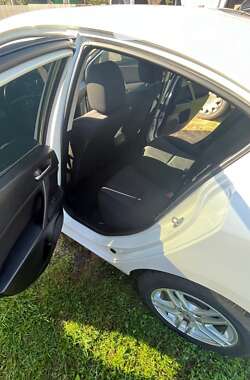 Седан Mazda 3 2013 в 