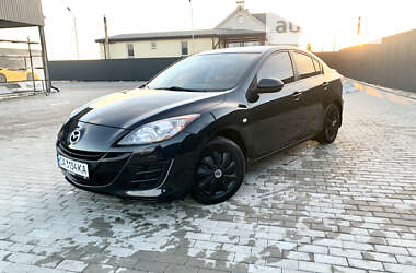 Седан Mazda 3 2010 в Черкассах