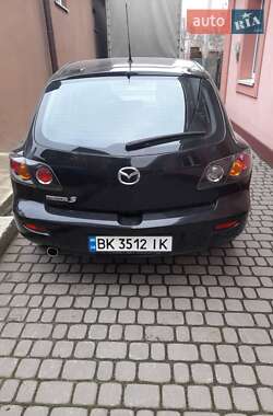 Хэтчбек Mazda 3 2005 в 