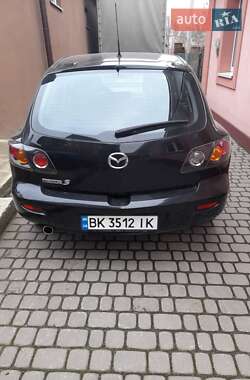 Хэтчбек Mazda 3 2005 в Ровно