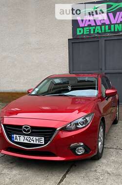 Хэтчбек Mazda 3 2016 в Ивано-Франковске