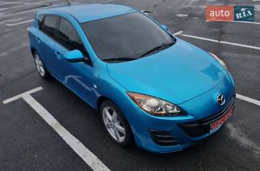 Хэтчбек Mazda 3 2010 в Ужгороде