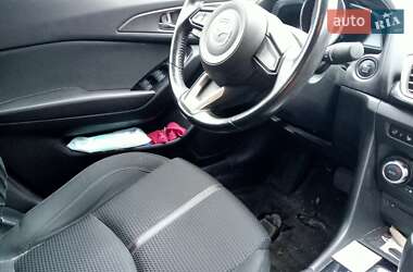 Седан Mazda 3 2018 в Киеве