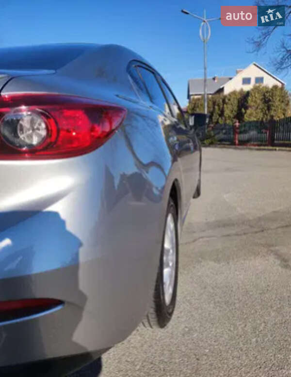 Седан Mazda 3 2015 в Хмельницькому