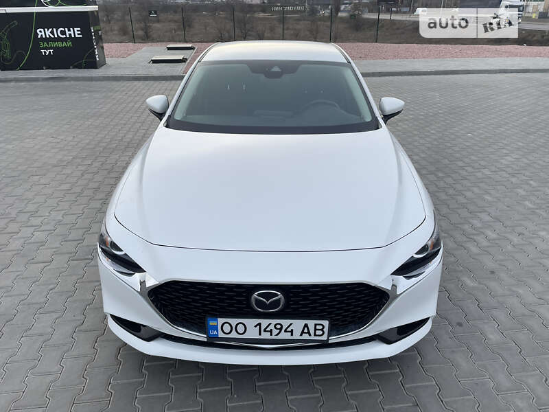 Седан Mazda 3 2019 в Николаеве