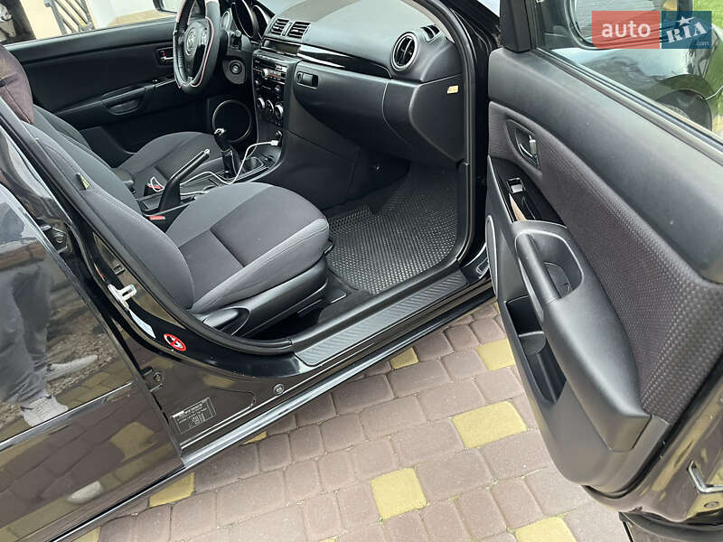 Хэтчбек Mazda 3 2008 в Львове