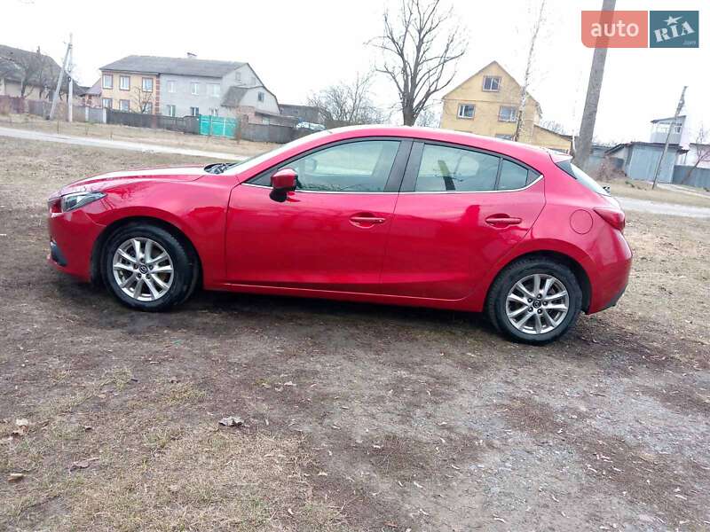 Хэтчбек Mazda 3 2014 в Кролевце
