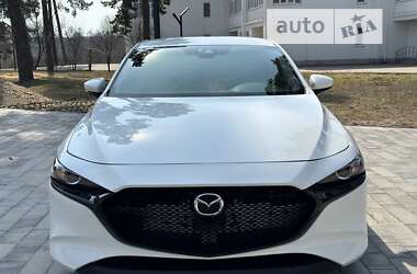 Хэтчбек Mazda 3 2019 в Ахтырке