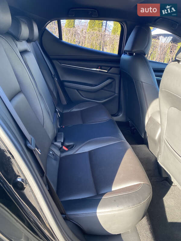 Хэтчбек Mazda 3 2018 в Киеве фото 8 Хэтчбек Mazda 3 2018 в Киеве