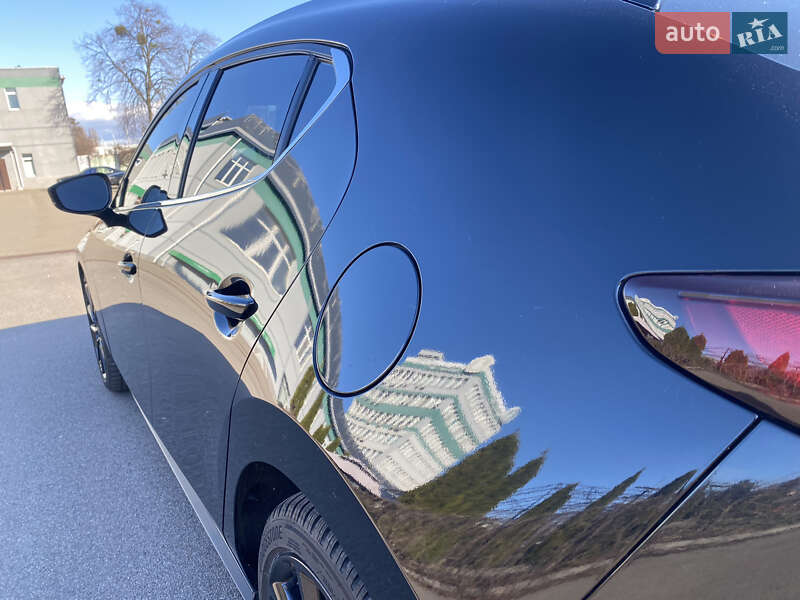 Хэтчбек Mazda 3 2018 в Киеве фото 18 Хэтчбек Mazda 3 2018 в Киеве