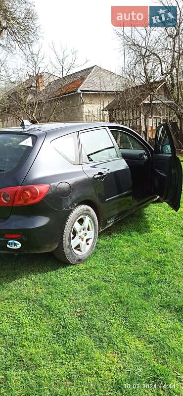 Хэтчбек Mazda 3 2003 в Ужгороде