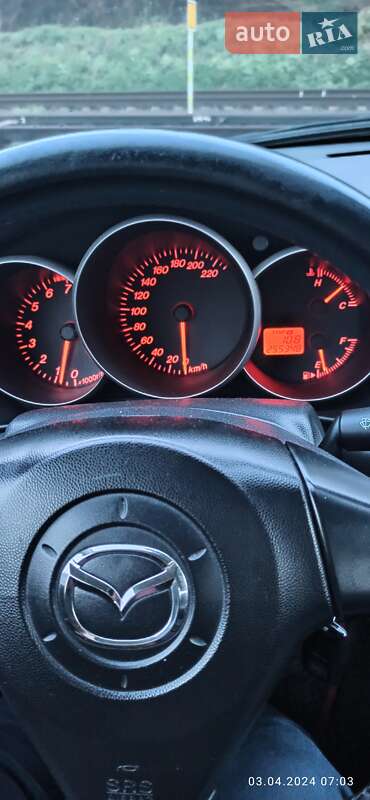 Хэтчбек Mazda 3 2003 в Ужгороде