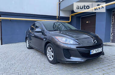 Седан Mazda 3 2012 в Ивано-Франковске