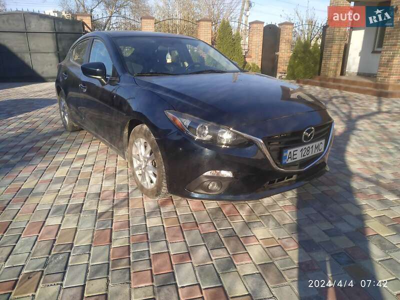 Хэтчбек Mazda 3 2016 в Новомосковске