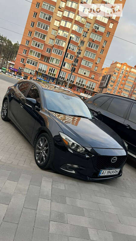 Хэтчбек Mazda 3 2017 в Киеве