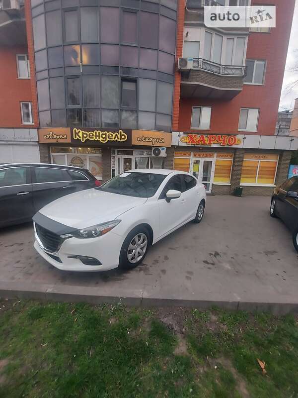 Седан Mazda 3 2018 в Хмельницком