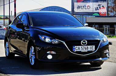 Седан Mazda 3 2015 в Черкассах