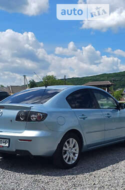 Седан Mazda 3 2007 в Ужгороде