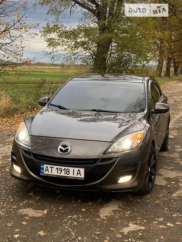 Хэтчбек Mazda 3 2009 в Надворной