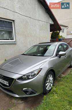 Седан Mazda 3 2014 в Самборе