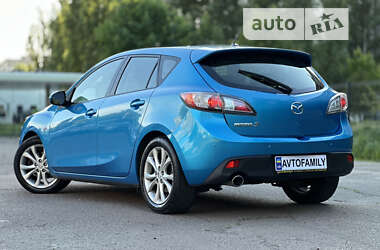 Хэтчбек Mazda 3 2010 в Киеве