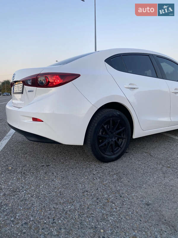 Седан Mazda 3 2018 в Черновцах фото 10 Седан Mazda 3 2018 в Черновцах