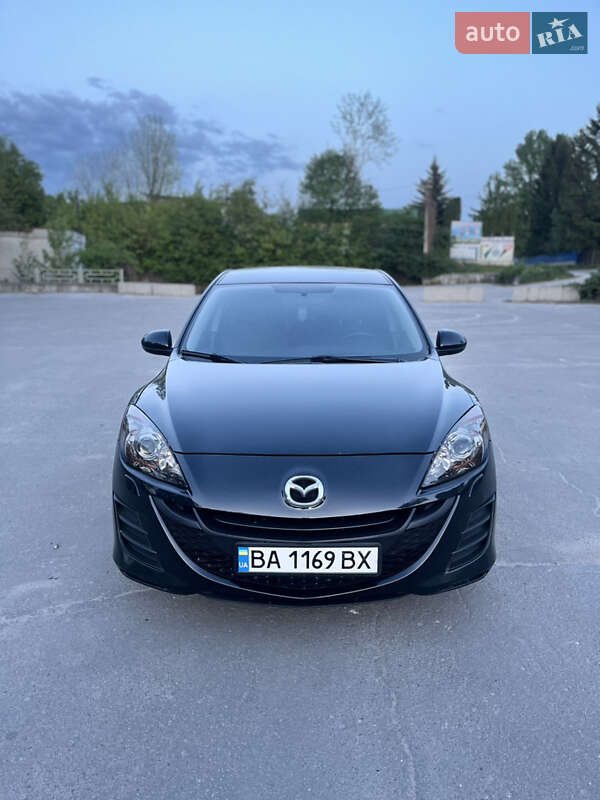 Седан Mazda 3 2010 в Тернополе