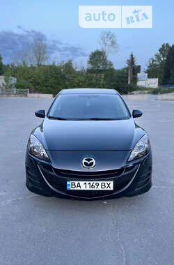 Седан Mazda 3 2010 в Тернополі