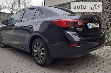 Седан Mazda 3 2016 в Ивано-Франковске