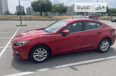 Седан Mazda 3 2015 в Киеве