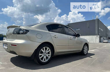 Седан Mazda 3 2007 в Буче