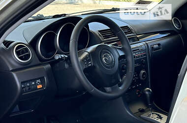 Седан Mazda 3 2006 в Запорожье