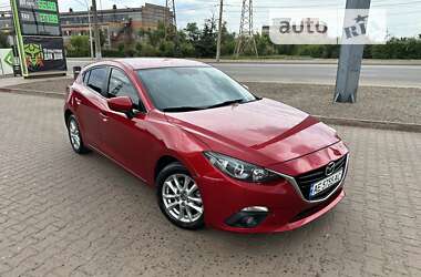 Хэтчбек Mazda 3 2015 в Кривом Роге