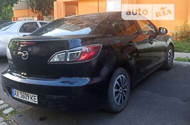 Седан Mazda 3 2011 в Чопі