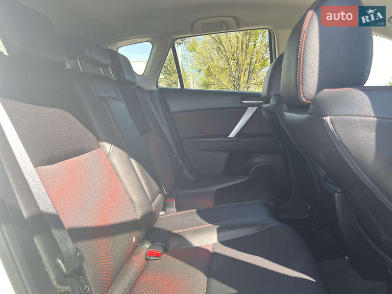 Хетчбек Mazda 3 2010 в Рівному