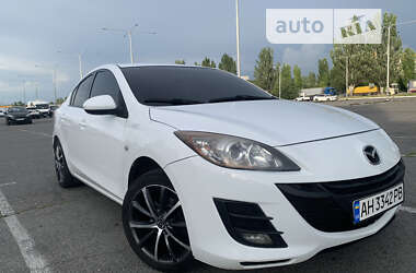 Седан Mazda 3 2010 в Дніпрі