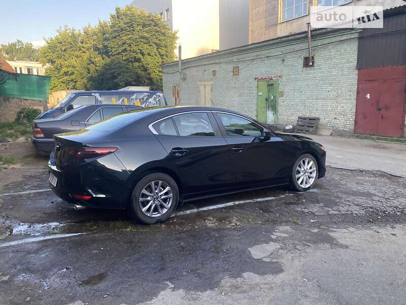 Седан Mazda 3 2021 в Софіївській Борщагівці